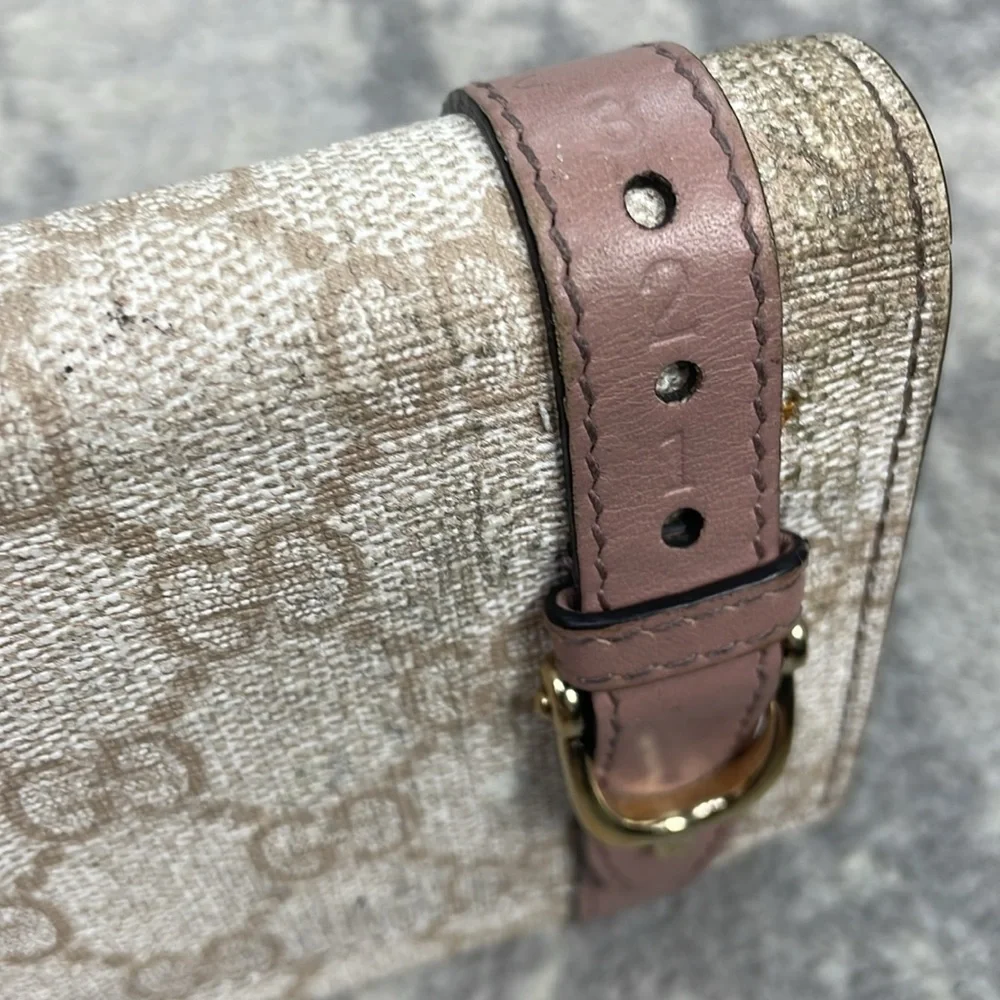 Gucci Continental Long Wallet Monogram GG Supreme Ivory Beige Belt Buckle Flap